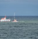 Seenotretter und Lotsenversetzer im Einsatz für Segelyacht vor Wangerooge