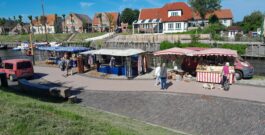 Der Wochenmarkt ist im Museumshafen zurück